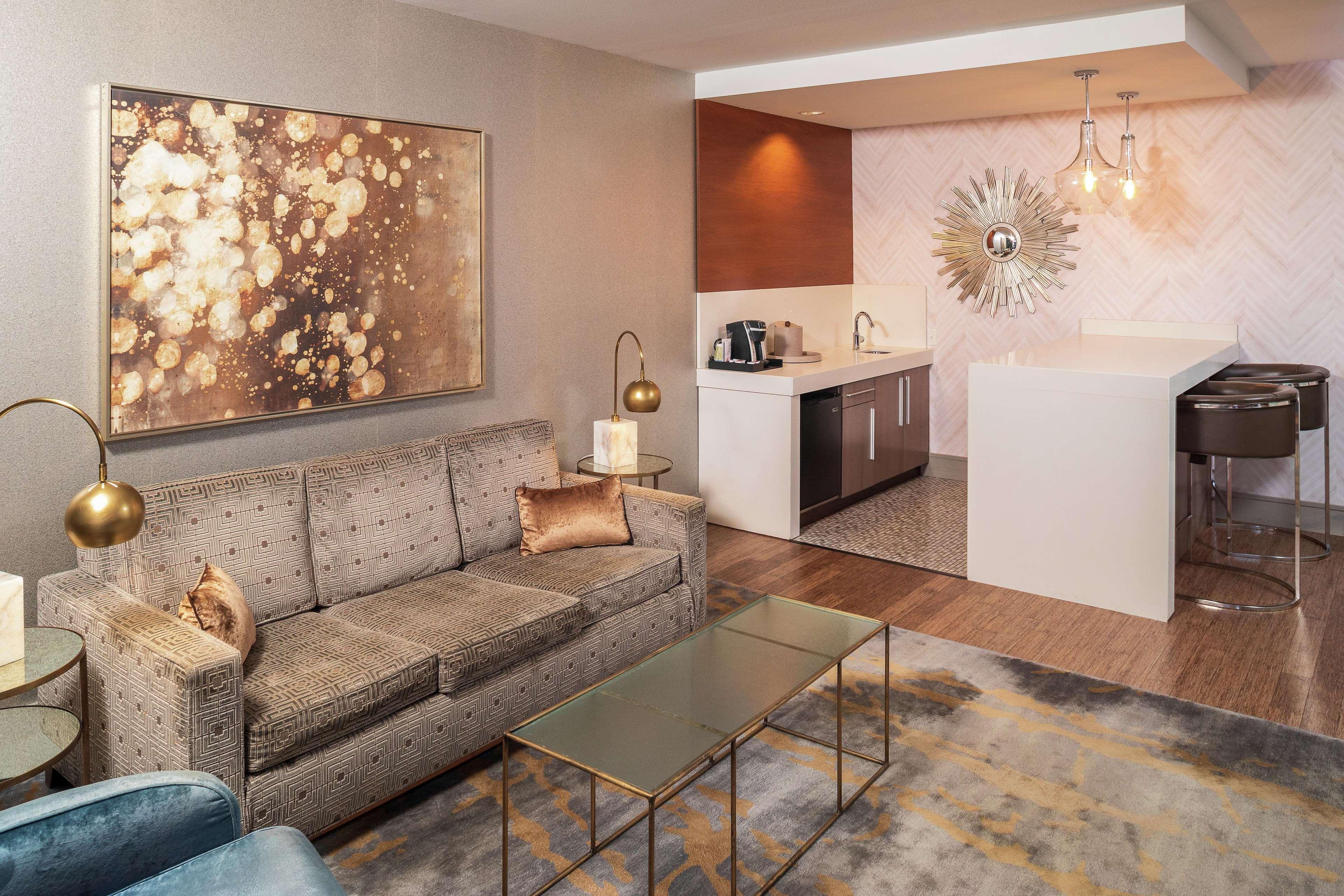 Hilton Garden Downtown Hotel 3*
